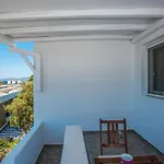 Delightful Mykonian Cycladic Residence In Old Town